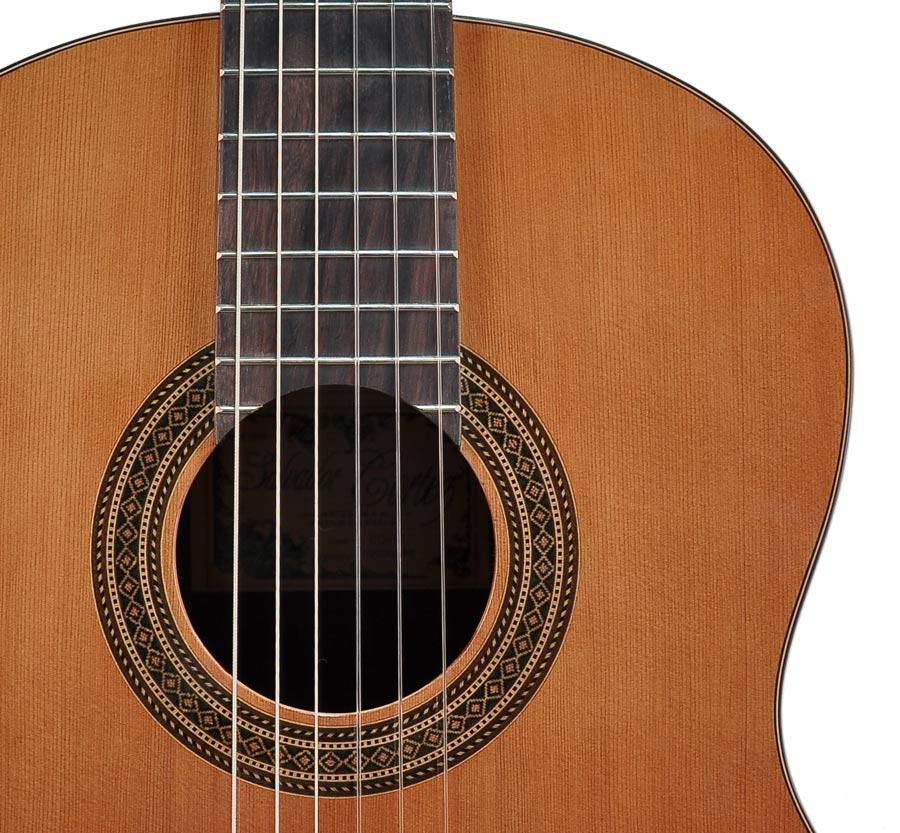 Klassische Gitarre der Salvador Cortez CC-15 Student Series