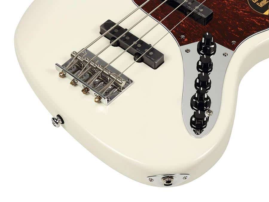 Sire Marcus Miller V7-4 Alder Antique White Fretless E-Bass